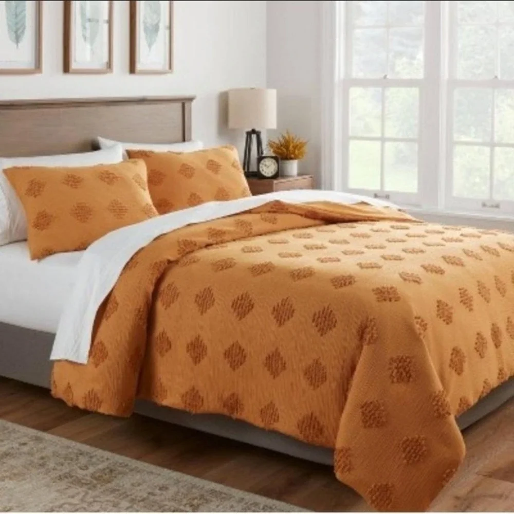 New Threshold Tufted Diamond Crinkle Duvet Cover and Sham Set Dark Gold King